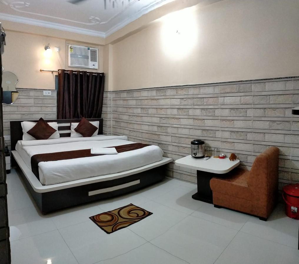 Hotel Bachchan Palace